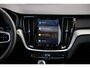 Volvo V60 2.0 T6 Plug-in hybrid AWD Plus Dark | Panoramadak | 19" | Getint glas | harman/kardon | Verwarmde voorruit | Exterior Styling | Black Pack
