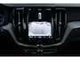 Volvo XC60 T6 AWD AUT8 350PK Essential Edition | Panoramadak | 22" Lichtmetalen velgen | Sportonderstel | Cruise Control | Trekhaak semi elektrisch | parkeersensoren voor en achter | Parkeercamera | Extra getint glas | Lederen bekleding | Stoelverwarming | Stuurwielverwarming |