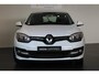 Renault Megane 1.2 TCe Expression | Navigatie | Parkeersensoren achter | Lichtmetalen velgen |