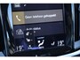 Volvo V60 2.0 T6 Plug-in hybrid AWD Plus Bright | Adaptieve Cruise Control | Key-less entry | Adaptieve bochtverlichting | Elektr. bestuurdersstoel incl. memory | Trekhaak | Lederen bekleding | Stoel + stuurverwarming | Parkeerverwarming | PDC voor + achter | Parkeercamera |