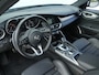 Alfa Romeo Giulia 2.0 Turbo 200 PK Sprint | Veloce | Navi | Carplay | Driver | 18"
