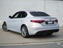 Alfa Romeo Giulia 2.0 Turbo 200 PK Sprint | Veloce | Navi | Carplay | Driver | 18"