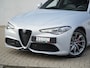 Alfa Romeo Giulia 2.0 Turbo 200 PK Sprint | Veloce | Navi | Carplay | Driver | 18"