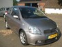 Toyota Yaris 1.5-16V VVT-i T-Sport sportieve supersnelle yaris met trekhaak!