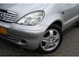 Mercedes-Benz A-klasse 160 Elegance - AUTOMAAT - AIRCO - LEDER - PDC VOOR EN ACHTER