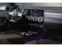 Mercedes-Benz A-klasse 250 e AMG 45 Look / AUT / Digital Cockpit / Cruise Control / Sfeerverlichting / Camera / Pano / 19 Inch