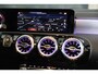 Mercedes-Benz A-klasse 250 e AMG 45 Look / AUT / Digital Cockpit / Cruise Control / Sfeerverlichting / Camera / Pano / 19 Inch