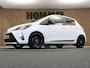 Toyota Yaris 1.5 Hybrid GR-Sport - CLIMATE CONTROL - SPORTSTUUR - SPORTSTOELEN - 17 INCH LICHT METALEN VELGEN - ACHTERUITRIJCAMERA - KEYLESS ENTRY/ START - APPLE CARPLAY/ ANDROID AUTO -TWO TONE LAK - LICHT/ REGENSENSOR - RIJSTROOKSENSOR - CRUISE CONTROL