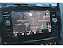 Volkswagen Golf 1.4 TSI 2x R-Line Automaat/Panoramadak/Virtual cockpit/Adaptive cruise control/Achteruitrijcamera/Led koplampen/Navigatie/Keyless/Apple carplay/Licht metalen velgen/Inklapbare spiegels/Stoelverwarming/Parkeersensoren rondom/Lane assist/Schakel flippers