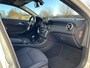 Mercedes-Benz A-klasse 180 Ambition, Panorama dak, Sport stoelen, Xenon verlichting, Dealer onderhouden