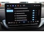 Volkswagen ID.4 Pro Business 77 kWh 286PK / 210kW, LED Matrix (IQ.Lights), keyless entry, achteruitrijcamera (rear view), parkeersensoren voor en achter (pdc), navigatie, Apple Carplay / Android Auto, sfeerverlichting, elektrisch verstel-, verwarm- en inklapbare buitenspiegels, elektrische achterklep, 3-zone climatronic, voorstoelen- en stuurwiel verwarming, DAB+, draadloze telefoon lader