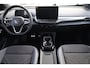 Volkswagen ID.4 Pro Business 77 kWh 286PK / 210kW, LED Matrix (IQ.Lights), keyless entry, achteruitrijcamera (rear view), parkeersensoren voor en achter (pdc), navigatie, Apple Carplay / Android Auto, sfeerverlichting, elektrisch verstel-, verwarm- en inklapbare buitenspiegels, elektrische achterklep, 3-zone climatronic, voorstoelen- en stuurwiel verwarming, DAB+, draadloze telefoon lader