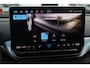 Volkswagen ID.4 Pro Business 77 kWh 286PK / 210kW, LED Matrix (IQ.Lights), keyless entry, achteruitrijcamera (rear view), parkeersensoren voor en achter (pdc), navigatie, Apple Carplay / Android Auto, sfeerverlichting, elektrisch verstel-, verwarm- en inklapbare buitenspiegels, elektrische achterklep, 3-zone climatronic, voorstoelen- en stuurwiel verwarming, DAB+, draadloze telefoon lader