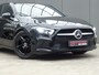Mercedes-Benz A-klasse 180 Premium * 18 INCH * LEER * GR NAVI * CAMERA !!