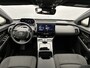 Toyota bZ4X Dynamic 71 kWh | Parkeersensoren | Trekhaak | Dodehoek Ass. | Stoel en stuurwiel verwarmd | Navigatie | 360 Camera |