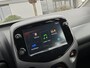 Toyota Aygo 1.0 VVT-i x-play AUT! Carplay! Camera! Apk 4-2027! as Zondag Open tot 14 uur!