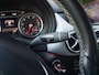 Mercedes-Benz B-klasse 180 Ambition / Night / Stoelverwarming / 18" / LED / Sensoren / Navi / Cruise control