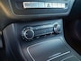 Mercedes-Benz B-klasse 180 Ambition / Night / Stoelverwarming / 18" / LED / Sensoren / Navi / Cruise control