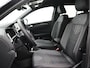 Volkswagen T-Roc 1.5 TSI R-Line | Apple Carplay | Camera | Stuur-/Stoelverwarming | LED | 18" | ACC | Keyless |