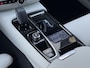 Volvo V60 2.0 T6 Plug-in hybrid AWD Plus Dark | Blond leder | Long range |19" Diamond cut velgen | Trekhaak | Harman/Kardon | Adaptieve Cruise Controle | Blis | Leder | Stoel+Stuur verwarming |