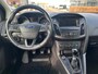 Ford Focus Wagon 1.0 Titanium | Cruise Control | Trekhaak | Carplay | NAVI | Parkeersensoren achter | Climate Control