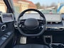 Hyundai Ioniq 5 Lounge AWD 77.4 kWh | Digitale Buitenspiegels(DSM) | Lounge Stoelen | Head-Up Display | BOSE Audio | Vol-Leder | 360° Camera | 20'' Velgen | Rijklaarprijs!