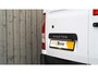 Renault Master T35 2.3 dCi 135 L2H2 Comfort | Camera | Vloerplaat | Navigatie | Parkeersensoren