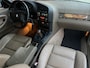 BMW 3-Serie Cabrio 318i Executive, Beige leder, Airconditiong, Electrische kap, Stoelverwarming, 3e eig, boekjes aanwezig