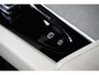 Volvo XC60 T6 Plug-in hybrid AWD Ultimate Bright | Luchtvering | H&K | 360CAM |