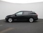 Volkswagen Golf Variant 1.5 eTSI Life Edition | Automaat | Apple carplay | Adaptieve cruise control | Climate control | Parkeersensoren | Achteruitrij Camera | Elektrische achterklep |