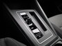 Volkswagen Golf Variant 1.5 eTSI Life Edition | Automaat | Apple carplay | Adaptieve cruise control | Climate control | Parkeersensoren | Achteruitrij Camera | Elektrische achterklep |