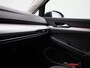 Volkswagen Golf Variant 1.5 eTSI Life Edition | Automaat | Apple carplay | Adaptieve cruise control | Climate control | Parkeersensoren | Achteruitrij Camera | Elektrische achterklep |