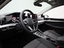Volkswagen Golf Variant 1.5 eTSI Life Edition | Automaat | Apple carplay | Adaptieve cruise control | Climate control | Parkeersensoren | Achteruitrij Camera | Elektrische achterklep |