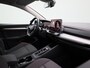 Volkswagen Golf Variant 1.5 eTSI Life Edition | Automaat | Apple carplay | Adaptieve cruise control | Climate control | Parkeersensoren | Achteruitrij Camera | Elektrische achterklep |