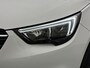 Opel Crossland X SUV 120 Jaar Edition 110 pk | Navigatie via Apple Carplay/Android Auto | Achteruitrijcamera | Parkeersensoren Voor en Achter | LED Dagrijverlichting | Start/Stop Systeem | Climate Control | Cruise Control | 16" Lichtmetalen Velgen |