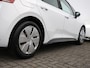 Volkswagen ID.3 Pure 52 kWh | Comfort pakket | Stoel- en Stuurverwarming | Navigatie |
