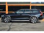 Volvo V60 Cross Country B5 AWD | Pilot-Assist | BLIS | Stoel + Stuur Verwarmd | Camera | Dealer onderhouden |