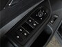 Volkswagen Golf GTE 1.5 eHybrid 272pk | Trekhaak | Blind Spot Assist | Panoramadak | 18 Inch | Black Style |