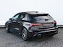 Audi RS3 Sportback (A4 PI) RS 3 Sportback 2.5 FSI 295 kW / 400 PK Sportback 7 RS designpakket rood | Carbon pakket | RS Sportuitlaatsysteem | Top 280km/h |