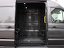 Volkswagen Crafter Bedrijfswagens 2.0 TDI L3H3 140PK Trendline | 3,99% FL Actie | Nieuw model | Airco | Cruise Control | PDC | Alarm | Camera | Bijrijdersbank | Trekhaak |
