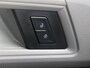 Volkswagen Crafter Bedrijfswagens 2.0 TDI L3H3 140PK Trendline | 3,99% FL Actie | Nieuw model | Airco | Cruise Control | Navi via App-connect | Bijrijdersbank |