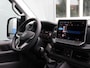 Volkswagen Crafter Bedrijfswagens 2.0 TDI L4H3 140PK Trendline | 3,99% FL Actie | Nieuw model | Airco | Cruise Control | Navi via App-connect | Camera | Bijrijdersbank | Trekhaak |