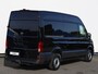 Volkswagen Crafter 2.0 TDI L3H3 140PK Trendline | Nieuw model | Airco | Cruise Control | Alarm | Camera | Bijrijdersbank | Trekhaak |