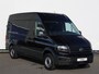 Volkswagen Crafter 2.0 TDI L3H3 140PK Trendline | Nieuw model | Airco | Cruise Control | Alarm | Camera | Bijrijdersbank | Trekhaak |