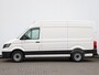 Volkswagen Crafter Bedrijfswagens 2.0 TDI L3H3 140PK Trendline | 3,99% FL Actie | Nieuw model | Airco | Cruise control | 2 Stoelen | Navigatie via app-connect |