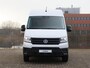 Volkswagen Crafter Bedrijfswagens 2.0 TDI L3H3 140PK Automaat Exclusive | 3,99% FL Actie | Nieuw model | ACC | Digital cockpit | LED | Trekhaak | Alarm | 17" Lmv |