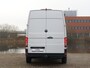 Volkswagen Crafter Bedrijfswagens 2.0 TDI L3H3 140PK Automaat Exclusive | 3,99% FL Actie | Nieuw model | ACC | Digital cockpit | LED | Trekhaak | Alarm | 17" Lmv |