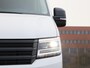 Volkswagen Crafter Bedrijfswagens 2.0 TDI L3H3 140PK Automaat Exclusive | 3,99% FL Actie | Nieuw model | ACC | Digital cockpit | LED | Trekhaak | Alarm | 17" Lmv |
