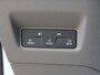 Volkswagen Crafter Bedrijfswagens 2.0 TDI L3H3 140PK Automaat Exclusive | 3,99% FL Actie | Nieuw model | ACC | Digital cockpit | LED | Trekhaak | Alarm | 17" Lmv |