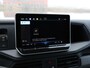 Volkswagen Crafter Bedrijfswagens 2.0 TDI L3H3 140PK Automaat Exclusive | 3,99% FL Actie | Nieuw model | ACC | Digital cockpit | LED | Trekhaak | Alarm | 17" Lmv |
